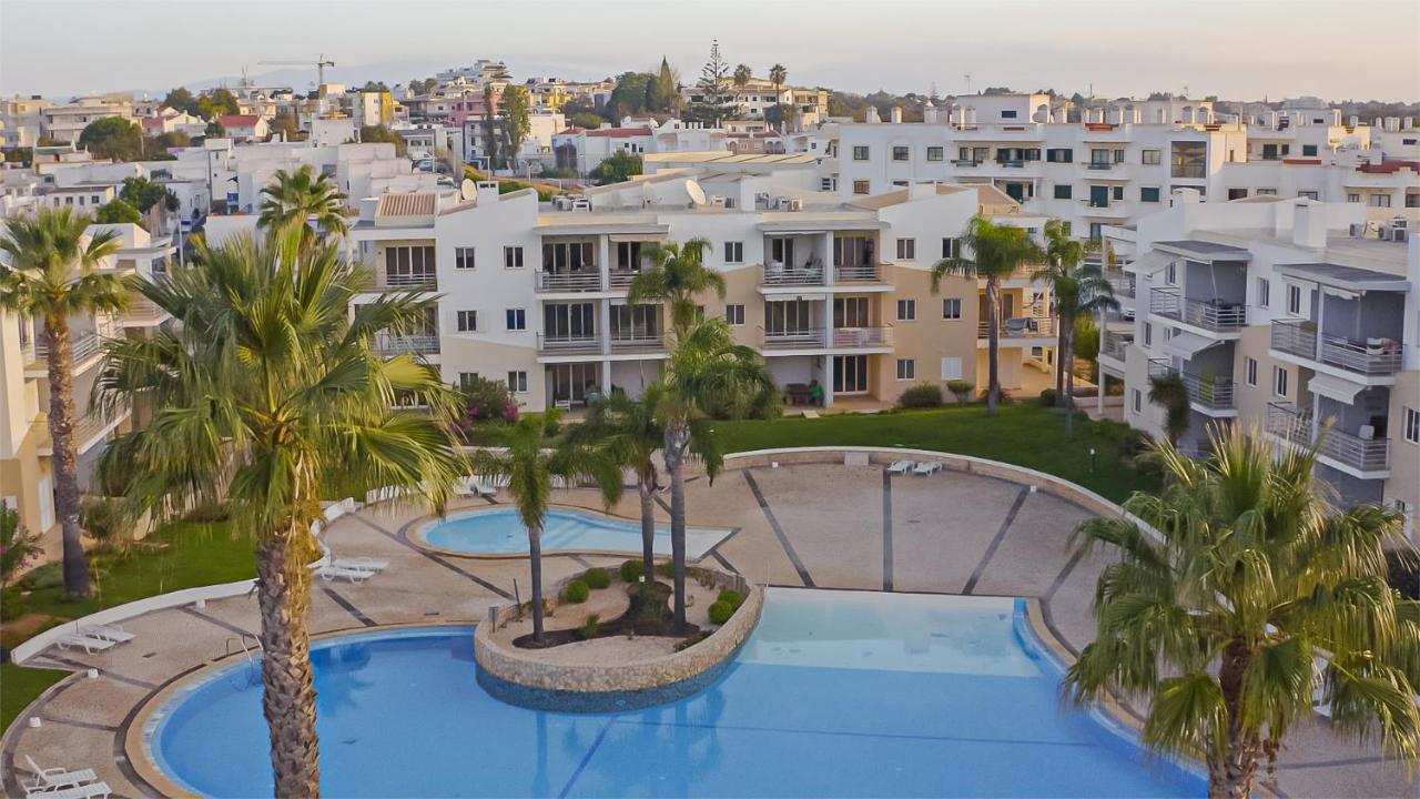 Portugal Rentals Vila Da Praia Apartments Алвор Экстерьер фото